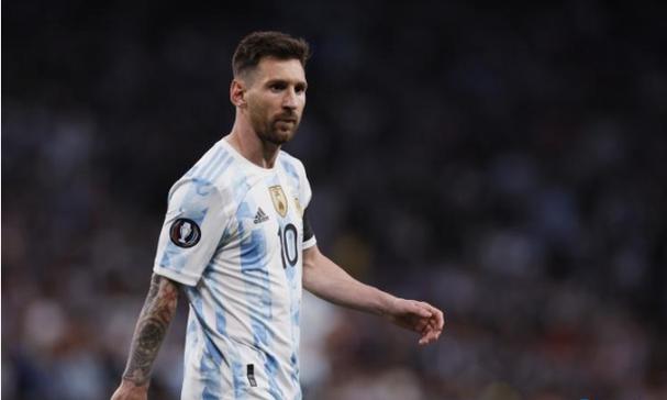 绝对统治力！陈芋汐5跳均第1强势晋级决赛，领先第2名超50分